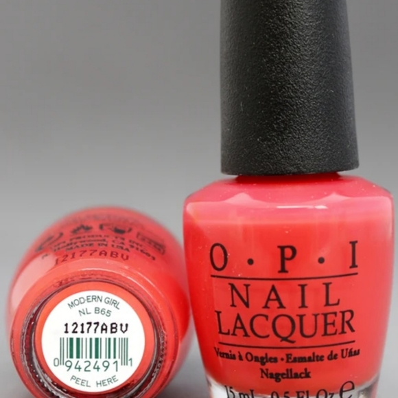 OPI Discontinued Mod-ern Girl - Picture 2 of 2
